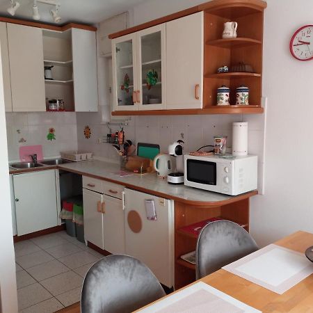 Lovely 2-Bedroom Appartment With Free Parking Dobrova Εξωτερικό φωτογραφία