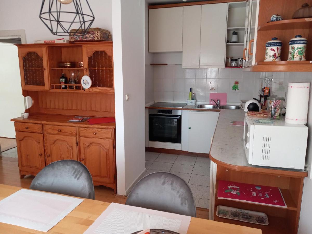 Lovely 2-Bedroom Appartment With Free Parking Dobrova Εξωτερικό φωτογραφία